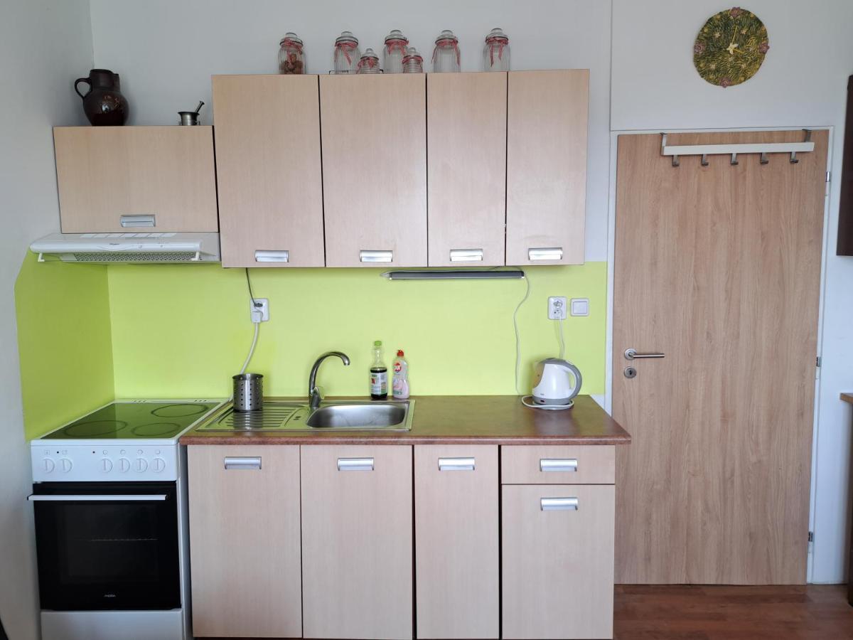 V Podhuri Krusnych Hor Apartment *